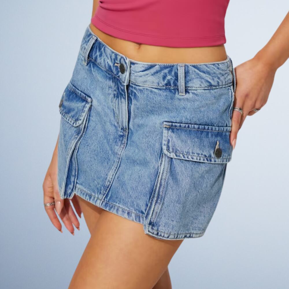 Garage Mini Denim Cargo Skort Y2K Light Wash Size XS